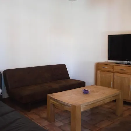 Casa Del Cura Las Navas del Marqués